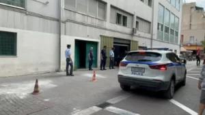 D3xKq4XbIjY1zxP9F1Y8