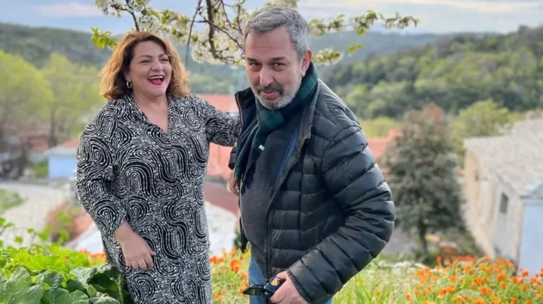 Χρήστος Χατζηπαναγιώτης: Οι ευχές της Βίκυς Σταυροπούλου για τα γενέθλιά του – «Πάντα θα είναι στο πρώτο πλάνο της ζωής μου»