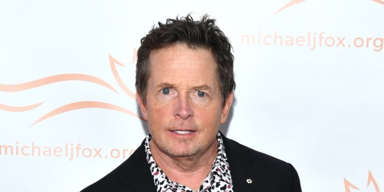 michael-j-fox-attends-the-2021-a-funny-thing-happened-on-news-photo-1638293292