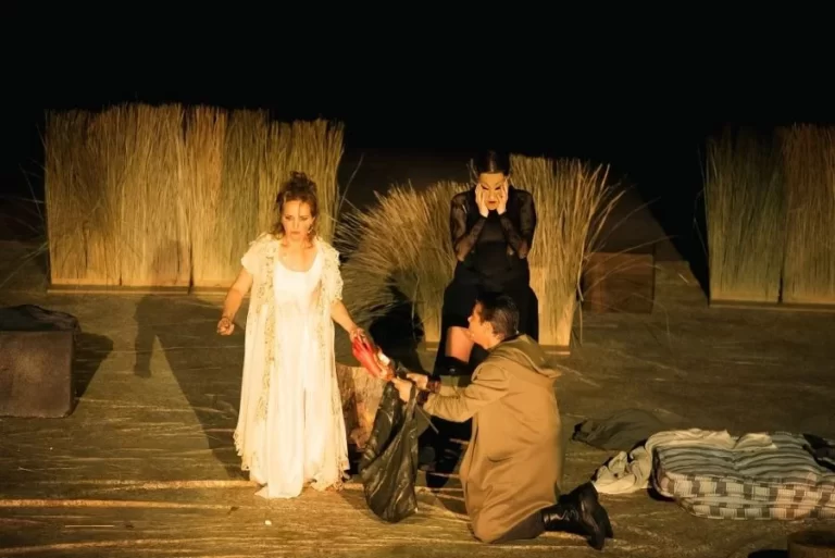 thumbnail_H-EKDIKHSH-THS-MELITWS-NEW-PHOTO_6