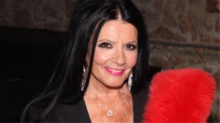 H χρυσή κληρονομιά της Ζωζώς Σαπουντζάκη: Διαμέρισμα στην Αεροπαγίτου, εξοχικό στην Κινέτα και άλλα ακίνητα