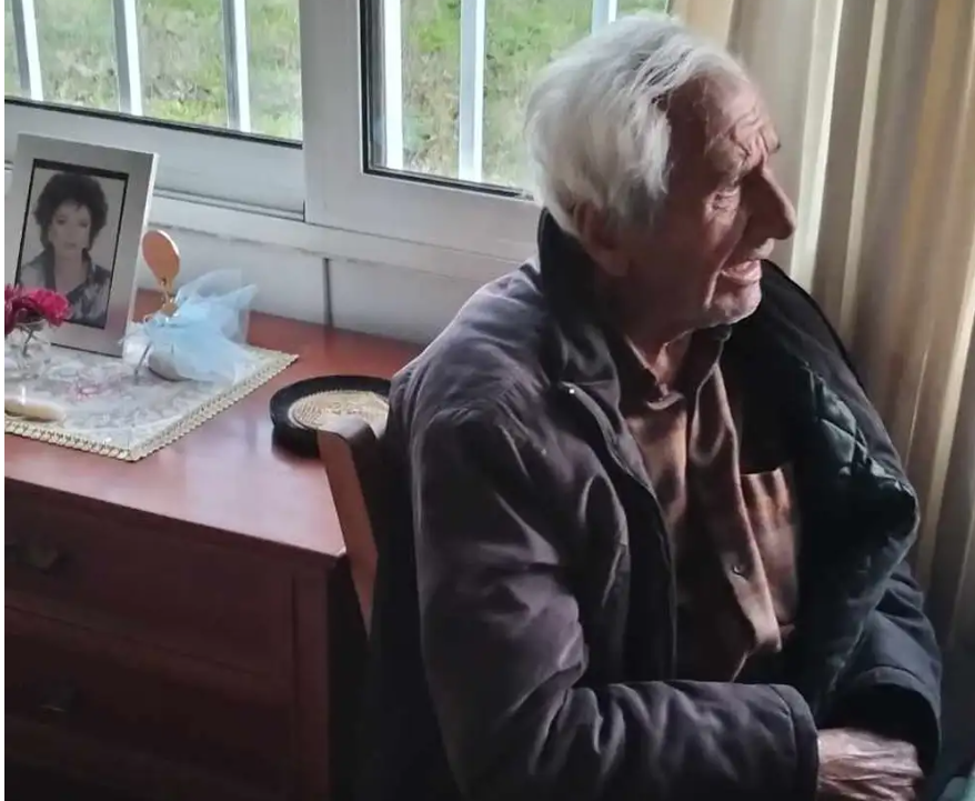 Θεόδωρος Κατσαδράμης: Ο ηθοποιός ζει 35 χρόνια στο χωριό, μακριά από τα  φώτα - Σήμερα είναι 94 ετών - MYREVIEW.GR