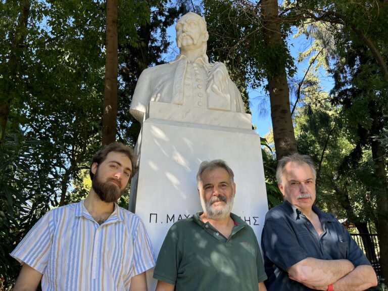 Πετρόμπεης2