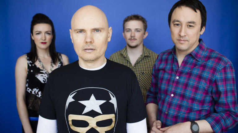 smashing-pumpkins-2012-band-photo
