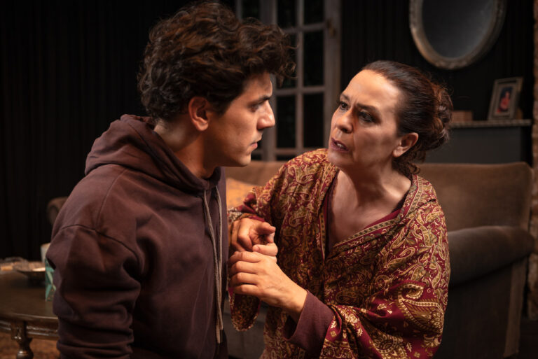 02 ''TROMEROI GONEIS'' PHOTO