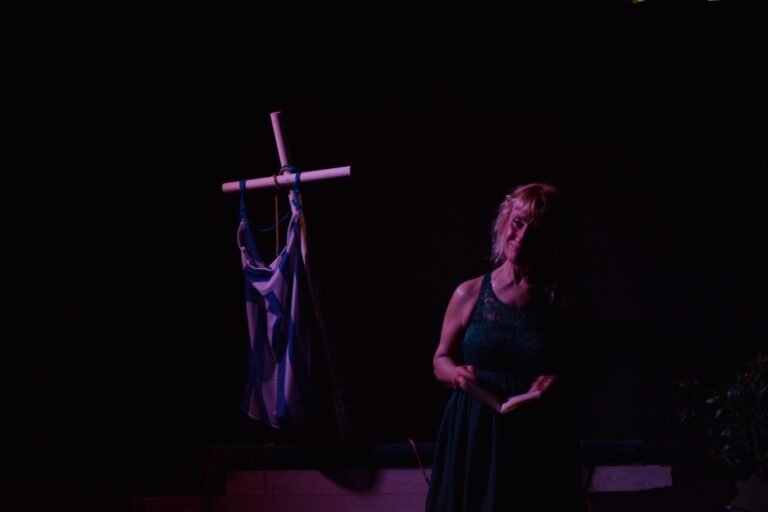 ''O KYKLOS POY DEN KLEINEI'' NEW PHOTO_5