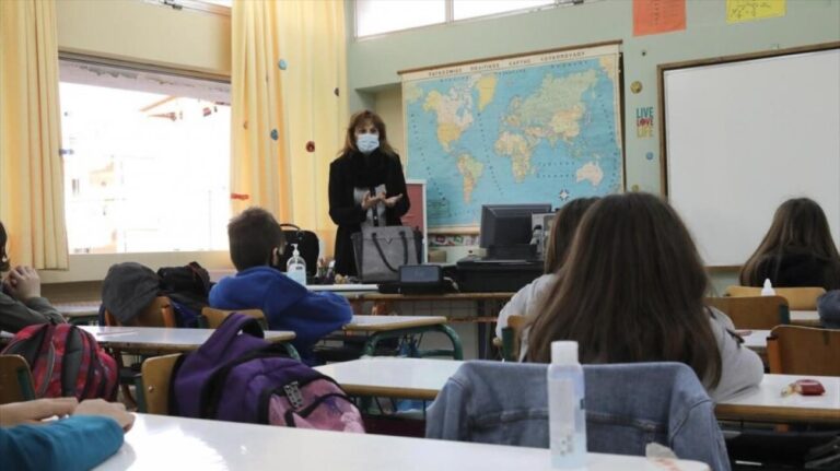 sxoleio-mathites-koronoios