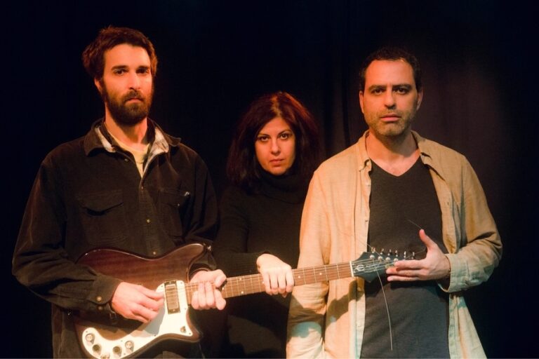 PHOTO ''OTAN O TOPOS SOY'' 1