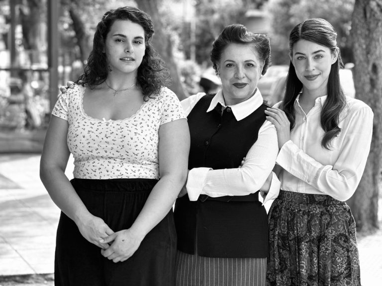 thumbnail_04-CALLAS-MARIALITSAJACKIE-BW_1