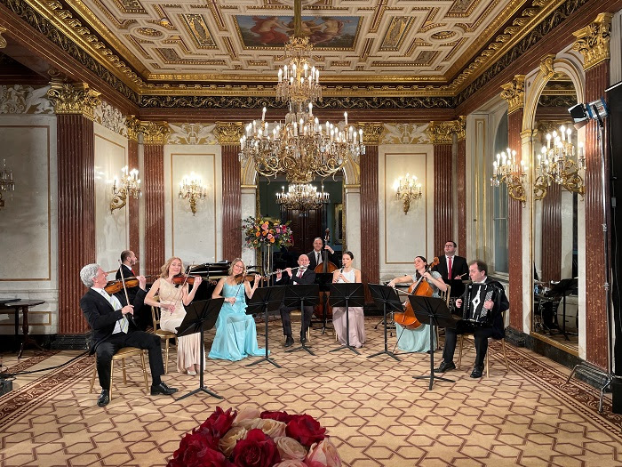 OPERETTA GALA – VIENNA SCHOENBRUNN PALACE ORCHESTRA | STRAUSS VIRTUOSI |Πέμπτη 27 Φεβρουαρίου 2025 στο Θέατρο Παλλάς