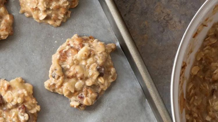 Σπιτικά cookies με 3 υλικά (χωρίς αλεύρι ή ζάχαρη)!