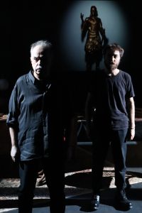 Τελευταία παράσταση «Ο Πετρόμπεης Μαυρομιχάλης και το φάσμα των φατριών» στις 21 Μαρτίου στο Studio Μαυρομιχάλη