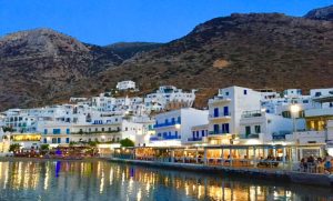 Ποιο ελληνικό νησί βρέθηκε στους 10 κορυφαίους προορισμούς του κόσμου για πεζοπορία και γαστρονομία