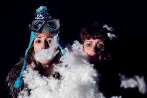 Ο Θοδωρής Αμπαζής επιστρέφει στο Θέατρο Τέχνης (Υπόγειο) και σκηνοθετεί σε πρώτη παρουσίαση το νέο έργο του Γρηγόρη Λιακόπουλου με τίτλο «Σιωπή» | Πρεμιέρα: Πέμπτη 8 Μαΐου