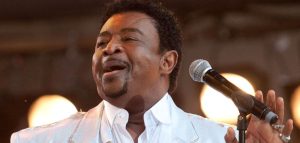 Πέθανε ο Τζον Έντουαρντς, τραγουδιστής των Spinners και μέλος του Rock & Roll Hall of Fame