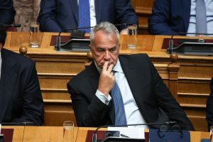 Πώς άνοιξε η κερκόπορτα για το «πάρτι» στον ΟΠΕΚΕΠΕ: Η «τεχνική λύση», η απόφαση Βορίδη και οι πιέσεις Αυγενάκη