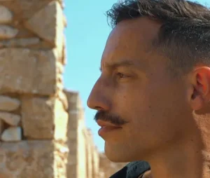 Γιώργης Βροντινάκης – νέο τραγούδι «Δε μ’αγαπάς» από την Spider Music