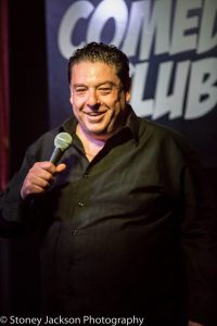 Γρηγόρης Κρητικός – «New York’s Funny Man – Souvlaki for the soul comedy» στο Θέατρο Αυλαία στον Πειραιά, την Πέμπτη 17 Ιουλίου
