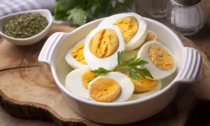 Έχετε χοληστερίνη; Πόσο την επηρεάζουν στ’ αλήθεια τα αυγά, σύμφωνα με νέα μελέτη