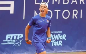 Wimbledon: Ο 13χρονος Παγώνης πέρασε στον τελικό και θα διεκδικήσει το τρόπαιο