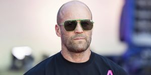 Ο Τζέισον Στέιθαμ στην Αντίπαρο, πιστός στις ελληνικές του συνήθειες