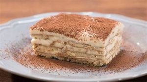 Γλυκό ψυγείου με μπισκότα και εσπρέσο 