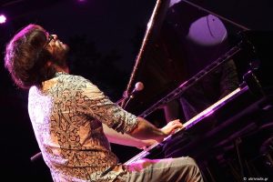 Νικόλας Αναδολής: Αυτοσχεδιασμοί | 1.11.2025, 20:30 στο Μέγαρο Μουσικής Αθηνών