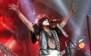 Πέθανε ο θρύλος των Ace Frehley, ιδρυτικό μέλος και κιθαρίστας των Kiss, μετά από τραγικό δυστύχημα