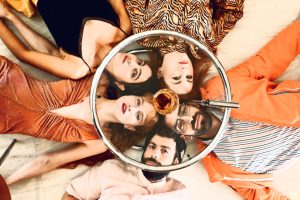 (Love me) Tinder | Σύλληψη – Κείμενο – Σκηνοθεσία: Νίκος Φυτάς στο THEATRE OF THE NO | Από Δευτέρα 10 Νοεμβρίου