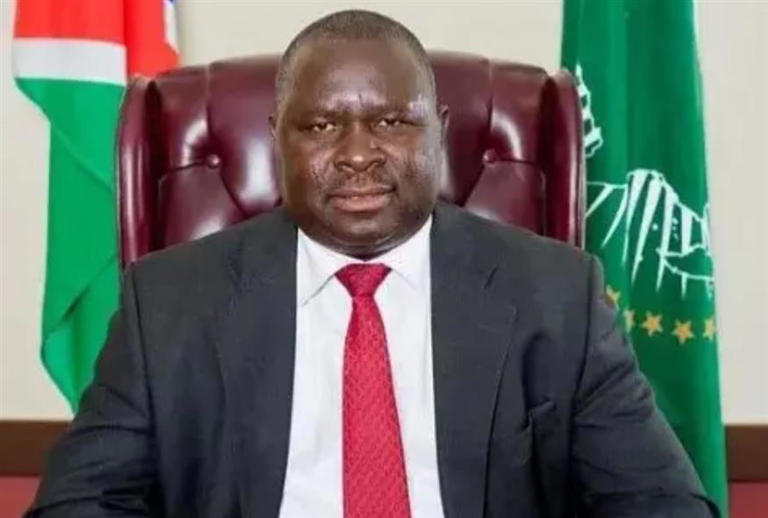 80 χρόνια μετά τη λήξη του Β’ Παγκοσμίου… ο Αδόλφος Χίτλερ επιστρέφει στην εξουσία στη Ναμίμπια!