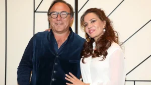 Δήμητρα Ματσούκα: Έλαμψε στην πρεμιέρα της με τον Πέτρο Κόκκαλη και τους γονείς της στο πλευρό της