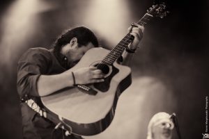 Ο Παντελής Κυραμαργιός και οι No Pasaranστη μουσική σκηνή «Ράδιο» | Δευτέρα 17 Νοεμβρίου | «Κόκκινα τραγούδια»