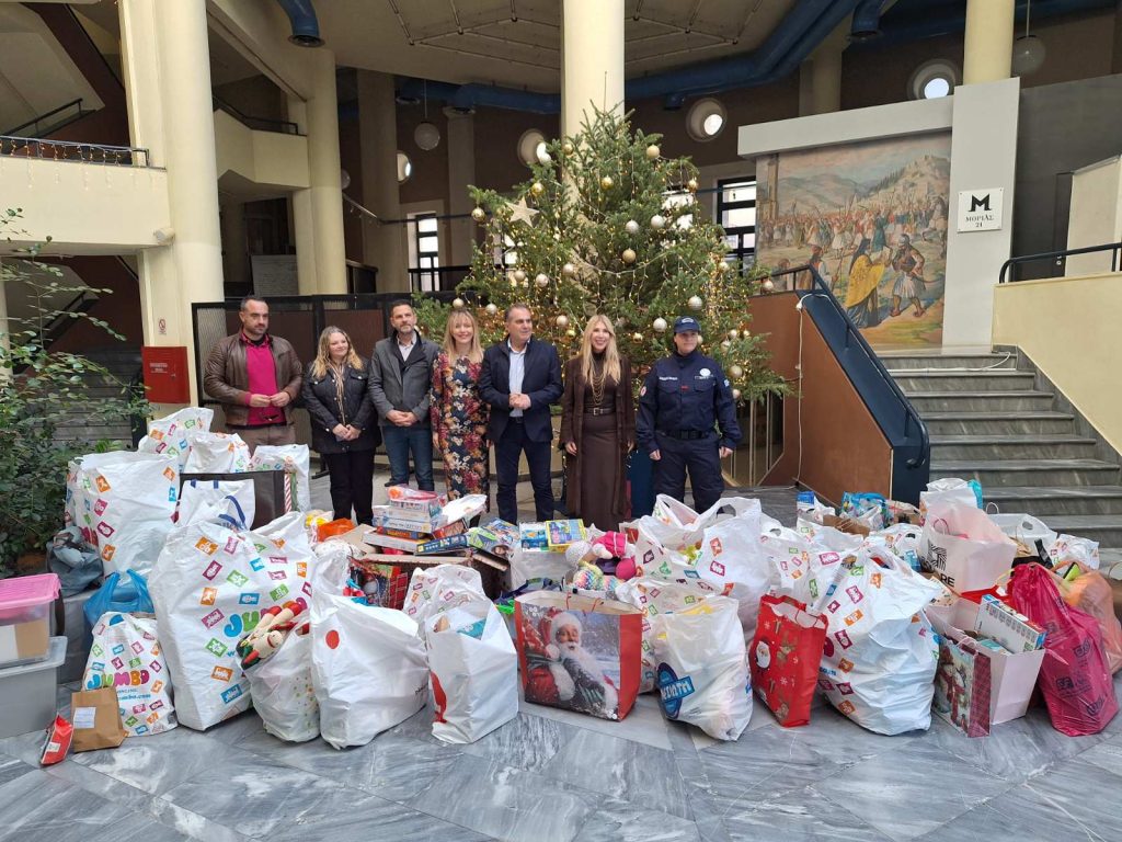 Χριστουγεννιάτικης Δράσης  “Αϊ Βασίλης Από Παιδί σε Παιδί”