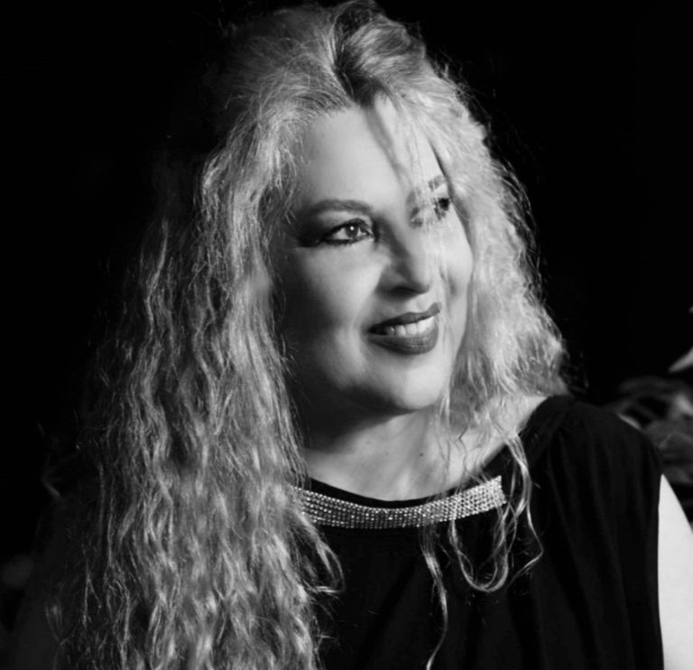 Η Μαρία Κατινάρη με την παρέα της σ’ ένα «συλλεκτικό» Σαββατόβραδο στον Πολυχώρο Πολιτισμού Διέλευσις 