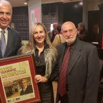 Μαγεύει το κοινό η εικαστικός Κορίνα Κομπολίτη΄΄στην αλυσίδα Πολιτισμού ΄΄ΙΑΝΟΣ ”