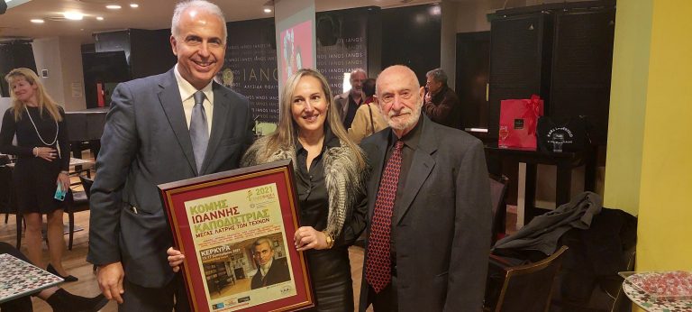 Μαγεύει το κοινό η εικαστικός Κορίνα Κομπολίτη΄΄στην αλυσίδα Πολιτισμού ΄΄ΙΑΝΟΣ ”