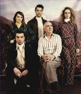 «Δύο ή τρία πράγματα που ξέρω γι’ αυτόν» | Το νέο έργο του Ανέστη Αζά στο Θέατρο Προσκήνιο,από 24/1