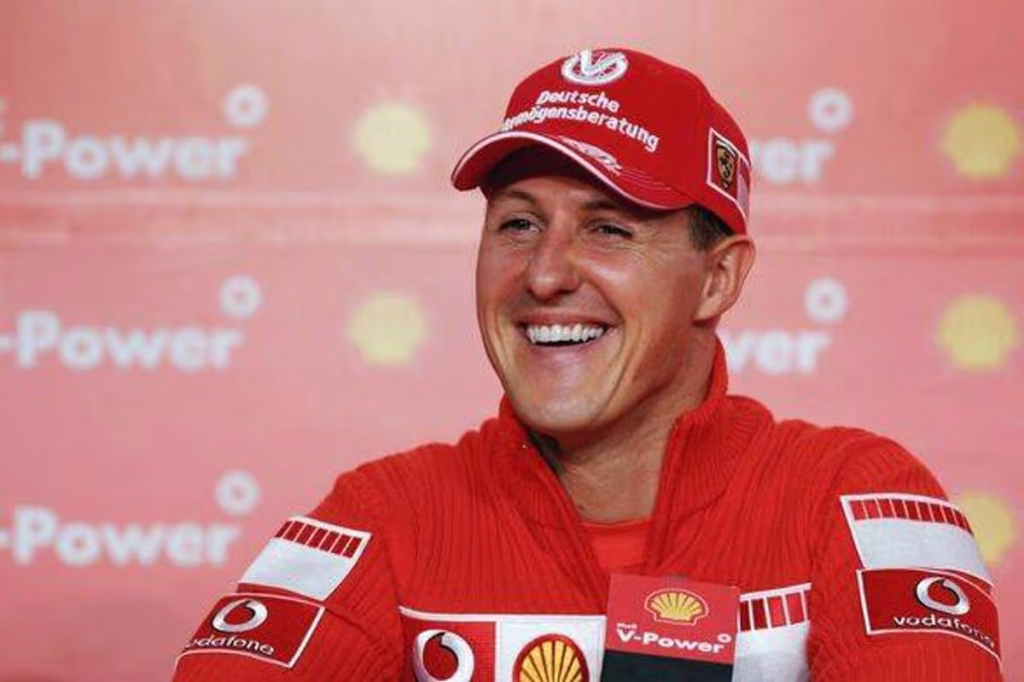 0_Michael-Schumacher-smiling-at-F1-press-conference