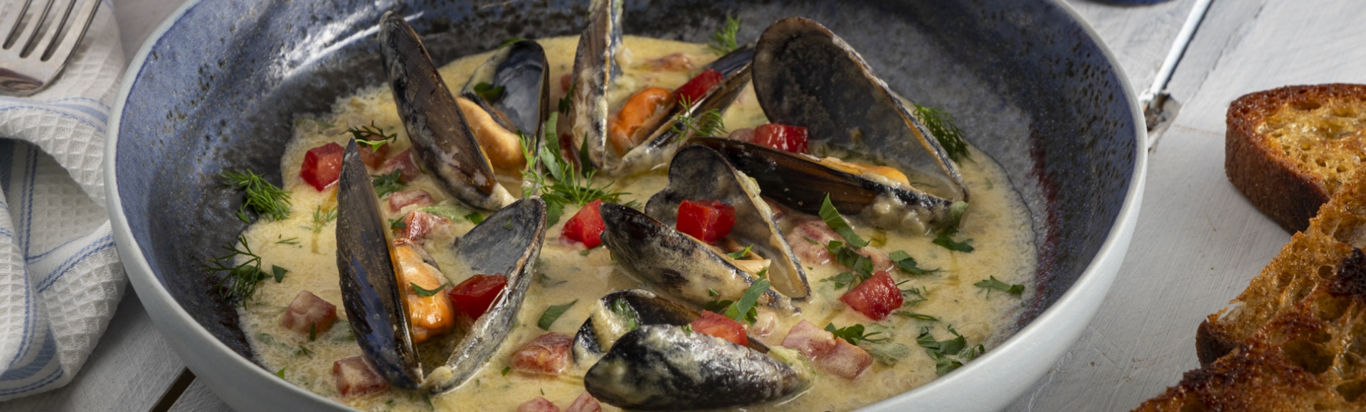 4421_mudiaaxnistantomataaioliland2_sized