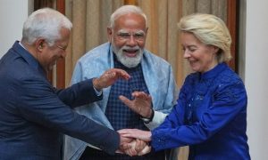 Ανάρτηση Μόντι σε 24 γλώσσες της Ευρώπης για την εμπορική συμφωνία: «Ορόσημο στις σχέσεις μας»