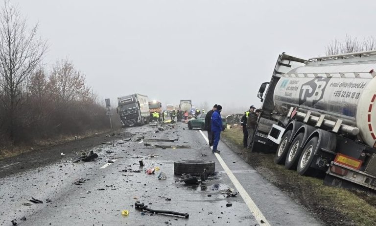 Πολύνεκρο τροχαίο με οπαδούς του ΠΑΟΚ στη Ρουμανία – Δέκα οι επιβαίνοντες, επτά οι νεκροί και τρεις σοβαρά τραυματίες