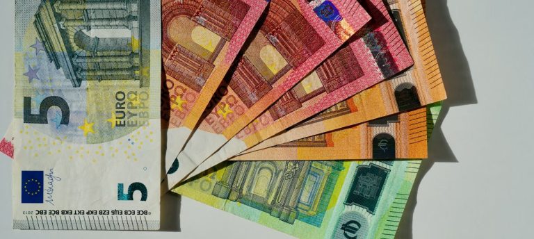 Πόσο τελικά αυξάνονται οι μισθοί το 2026