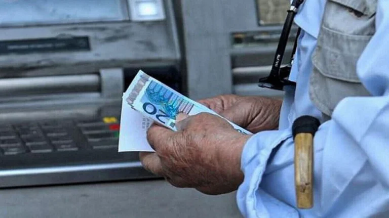 Αναδρομικά Συντάξεις 2026: Ποιοι παίρνουν έως 8.500€ με τόκο 6% – Ο πλήρης οδηγός για συνταξιούχους, εκκρεμότητες και εισφορές