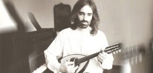 «Ναοί στο σχήμα τ’ ουρανού»: Αφιέρωμα στον Μίκη Θεοδωράκη και στον Δημήτρη Λάγιο | Παρασκευή 13 Φεβρουαρίου | Φιλολογικός Σύλλογος Παρνασσός