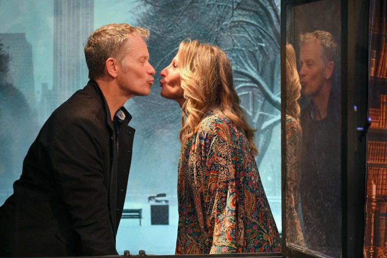 ΦΥΓΕ… ΑΝ ΜΠΟΡΕΙΣ των Renée Taylor & Joseph Bologna | Έναρξη παραστάσεων Σάββατο 24 Ιανουαρίου 2026