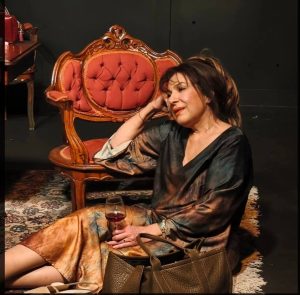 Η Σίρλεϊ Βάλενταϊν από την Ελένη Μπέη στο Θέατρο του Χώρου Τέχνης Ασωμάτων.