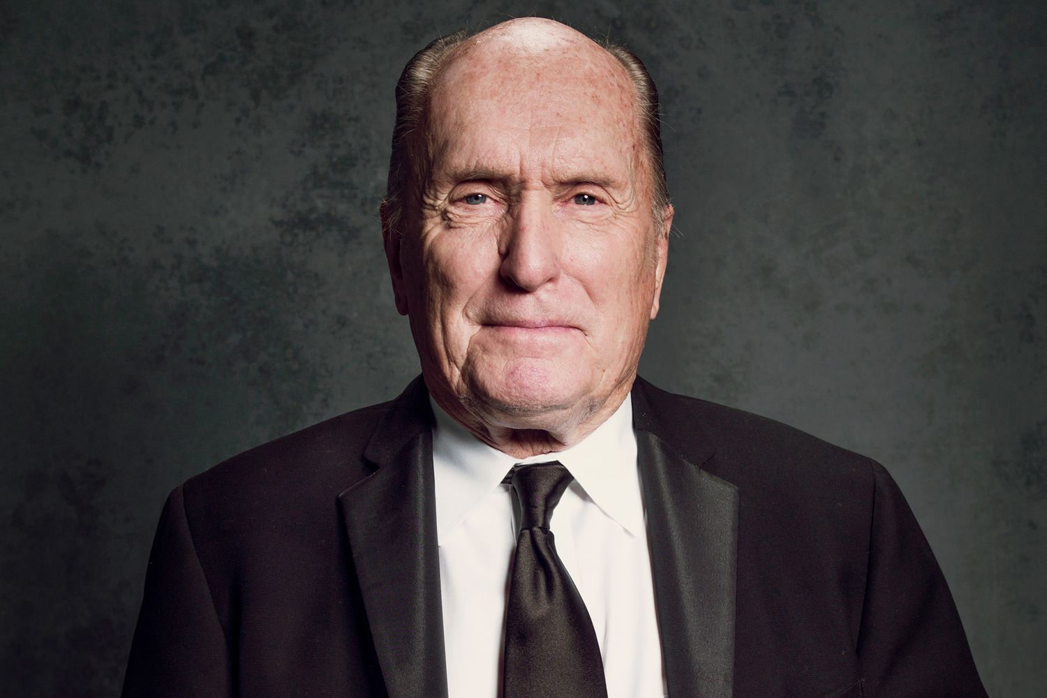 robert-duvall-110724-1-f44c699ba6784b2b8e36b2fd394e02c2