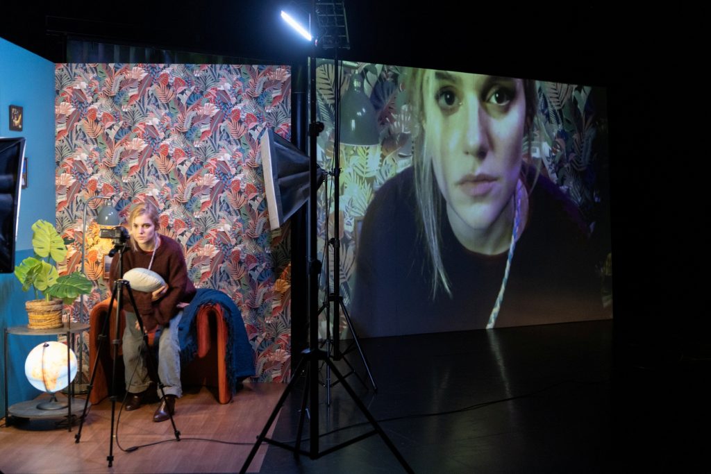 GIRLS&BOYS_©DESPINA_SPYROU_01759 copy (1)