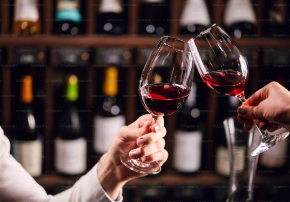 premium_photo-1682097091093-dd18b37764a5