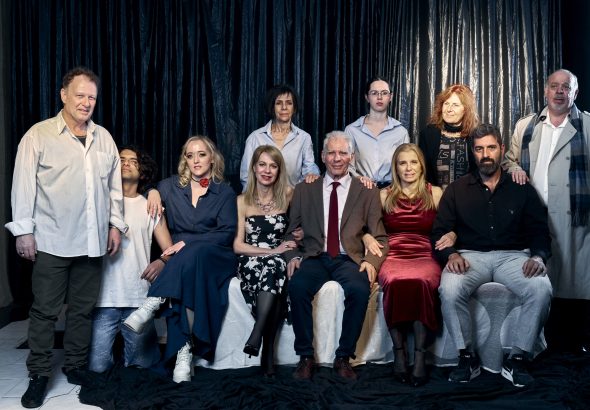 ΟΛΟΣ Ο ΘΙΑΣΟΣ